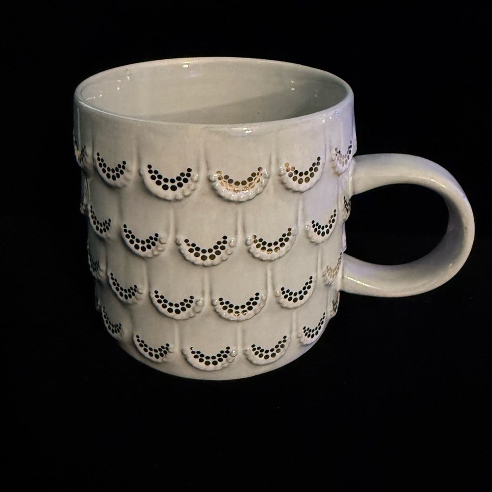 Starbucks Anniversary 2016 White and Gold Mermaid Scaled Mug